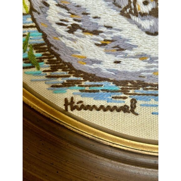 Paragon Needlecraft Child Watching Mother Swan Exquisite Hummel Stitched Crewel - Picture 3 of 6